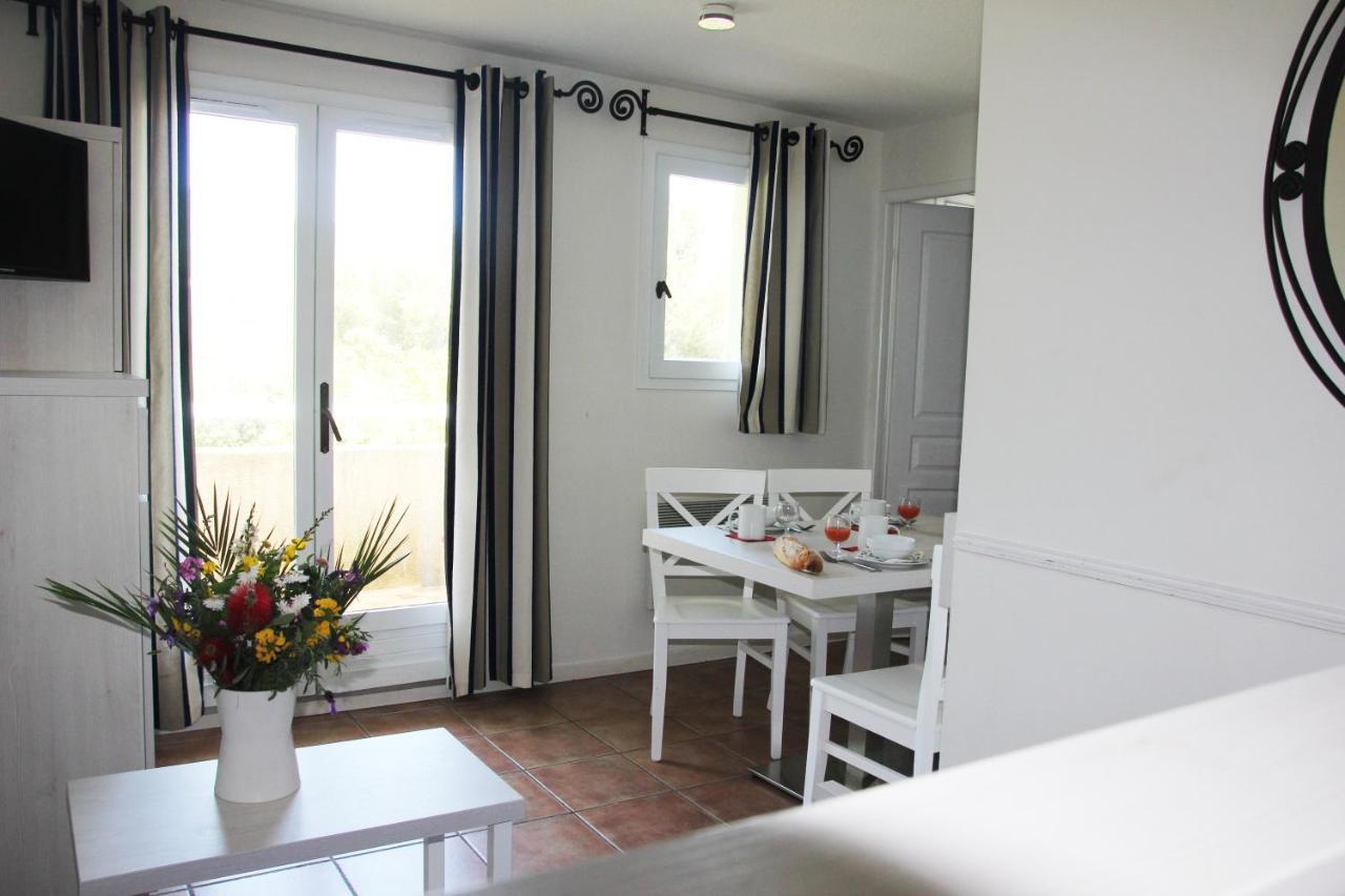 Residence Goelia Le Domaine De La Pinede Le Lavandou Luaran gambar